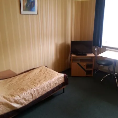 Max Na Terenie Stacji Mol Penzion